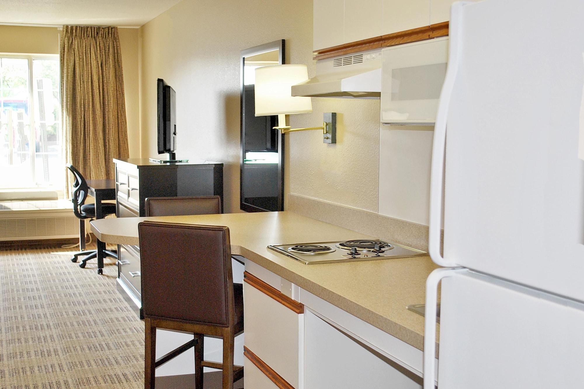 Extended Stay America Suites - St Louis - Westport - Central Maryland Heights Zewnętrze zdjęcie