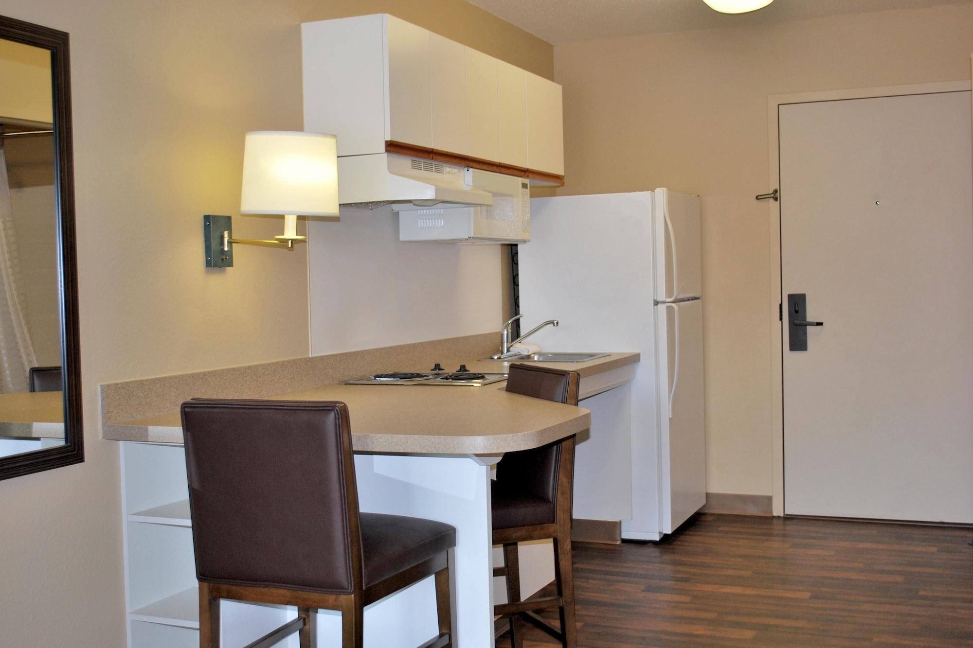 Extended Stay America Suites - St Louis - Westport - Central Maryland Heights Zewnętrze zdjęcie