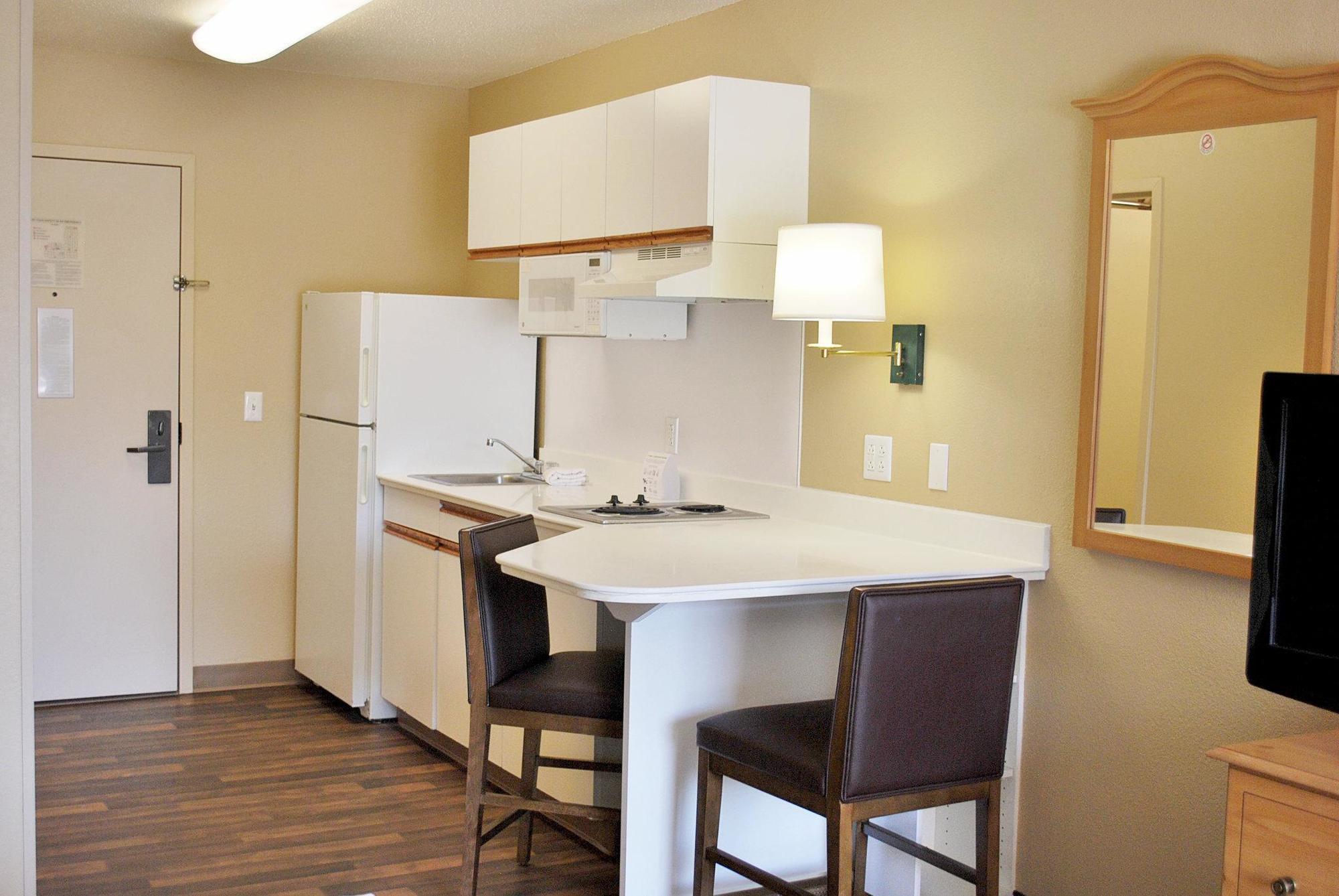 Extended Stay America Suites - St Louis - Westport - Central Maryland Heights Zewnętrze zdjęcie
