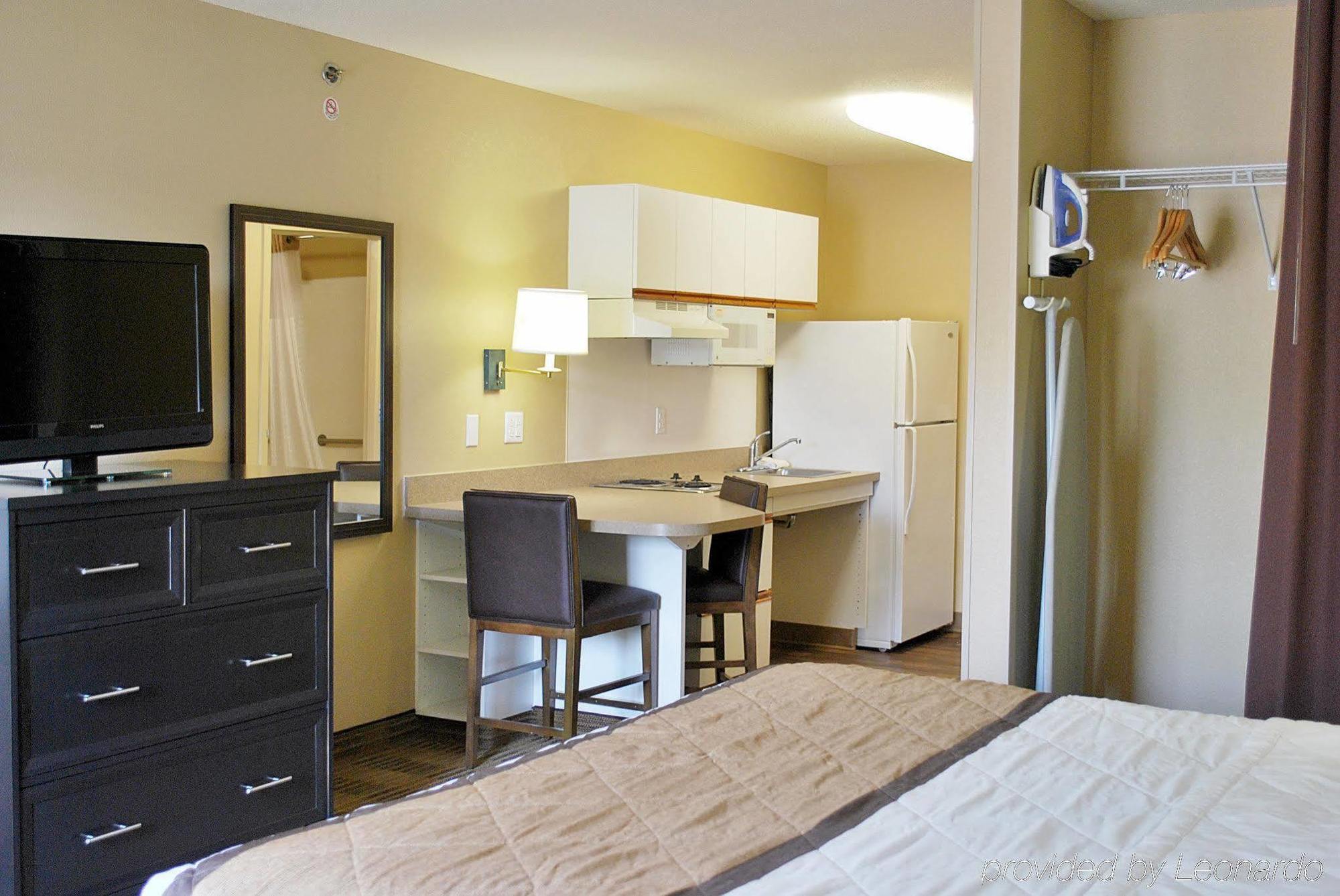Extended Stay America Suites - St Louis - Westport - Central Maryland Heights Zewnętrze zdjęcie