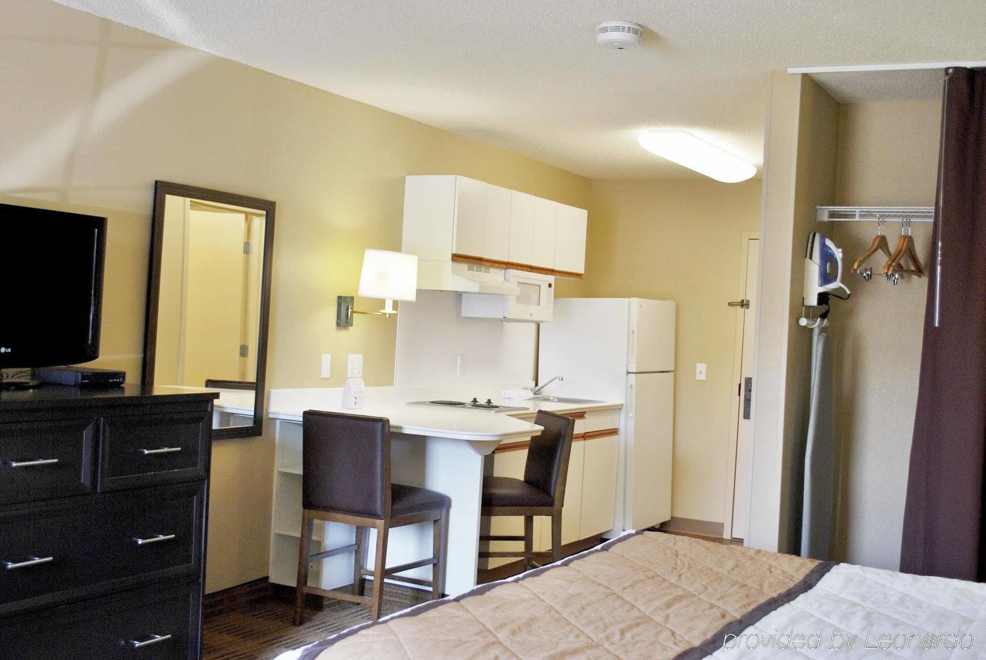 Extended Stay America Suites - St Louis - Westport - Central Maryland Heights Zewnętrze zdjęcie